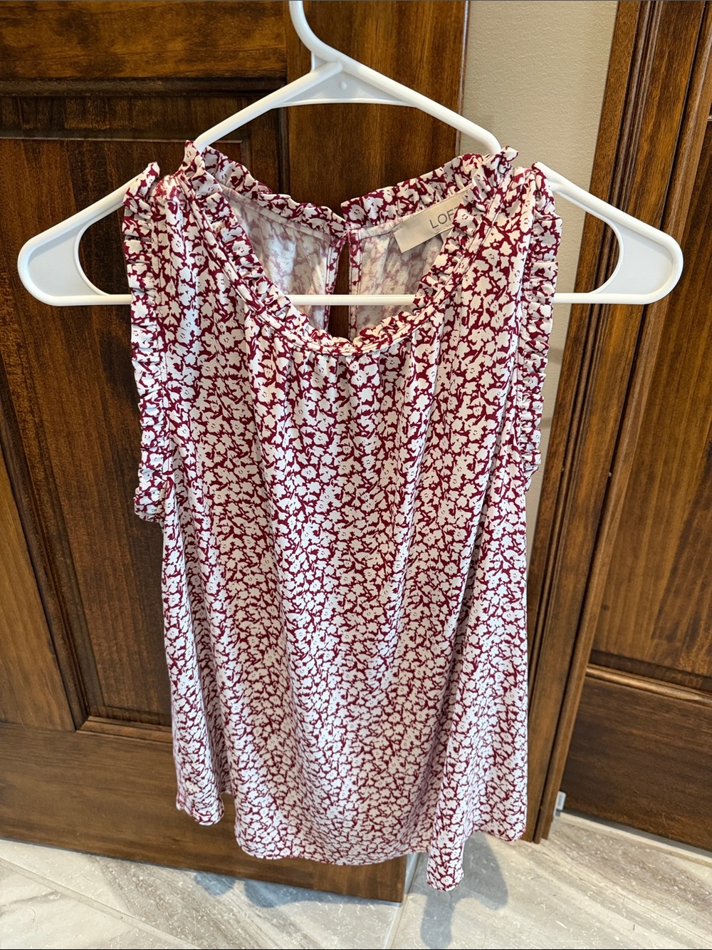 LOFT Women's Burgundy and White Floral Sleeveless Camisole